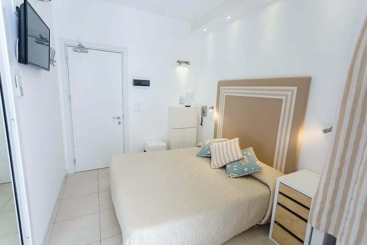 Hotel Speranza Lido di Jesolo 3*,  Italy