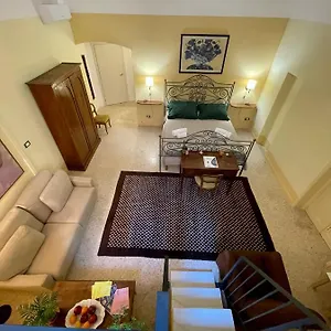 4 Balconi Rooms- Dimora Arditi , Lecce Italie